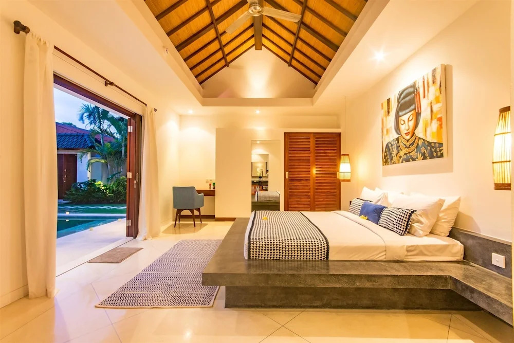 Villa Bugis Kayu Aya Seminyak