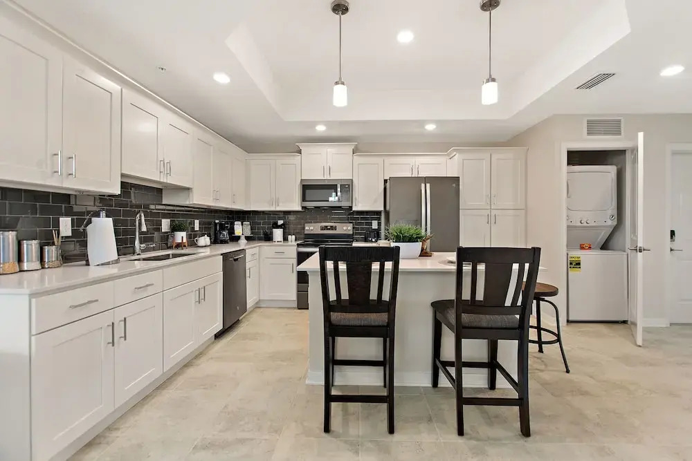 Triple Header Storey Lake By Shine Villas #700