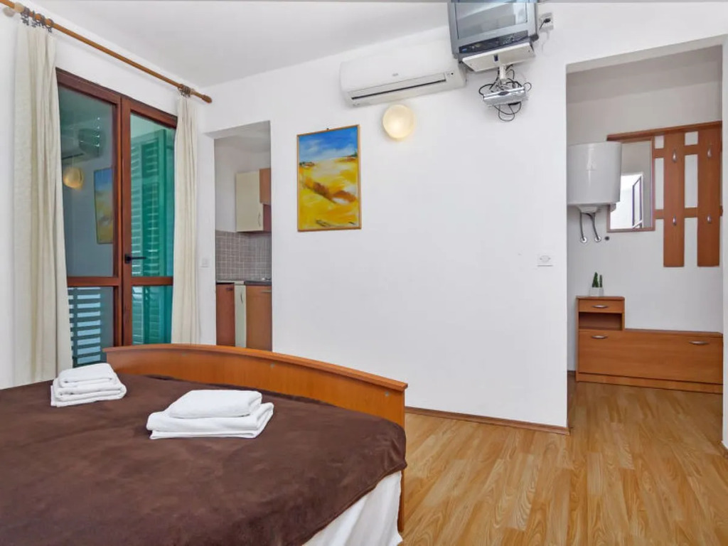 Apartment Cico Hvar/Pokrivenik 19132