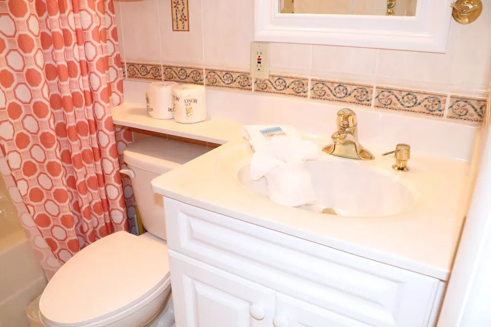 Jamaica Royale 501 - 3 Br Condo