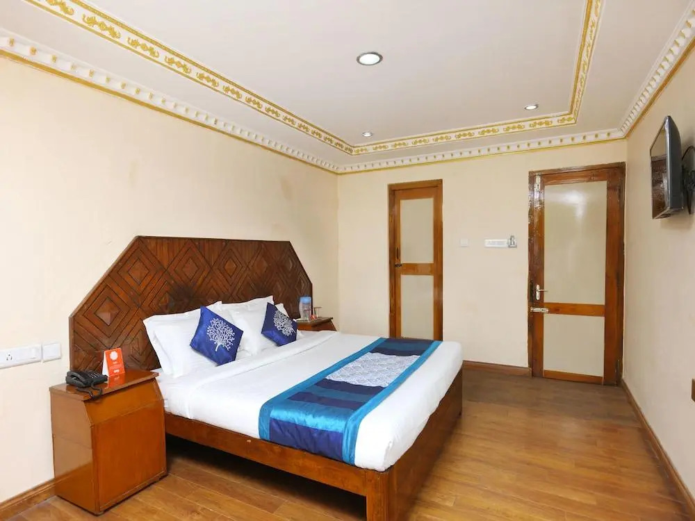 Hotel Gurupriya