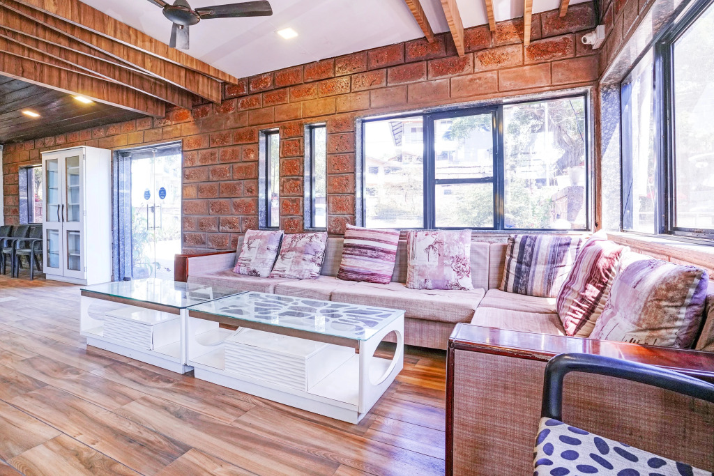 Super Townhouse Mahabaleshwar Formerly Shivas Valley