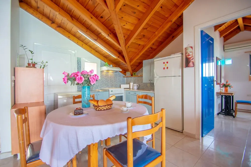 George Beachfront Apartments