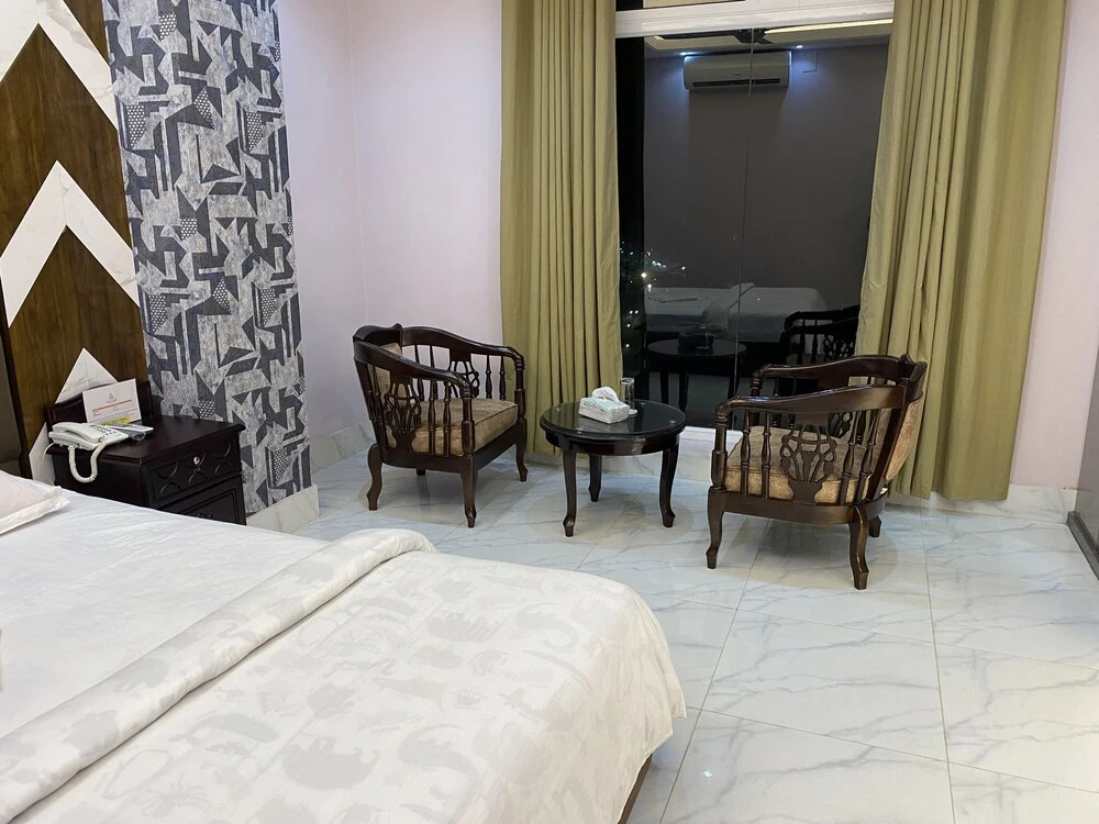 Hotel Ali Plaza