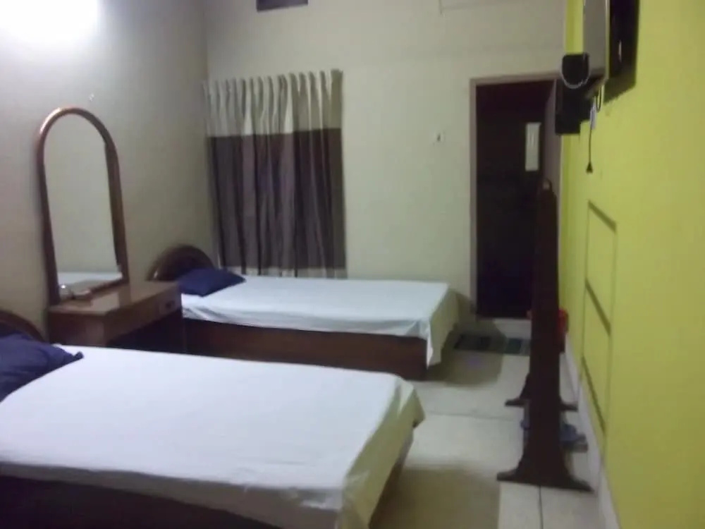 Azmiry Residential Hotel