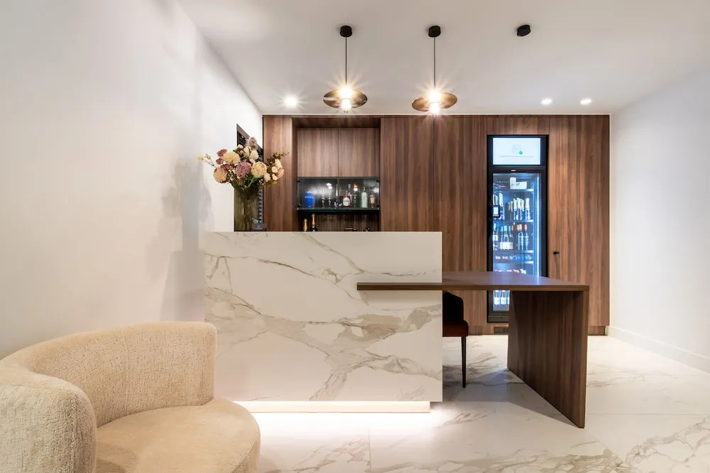 ONE TWO FOUR - Hotel & Spa