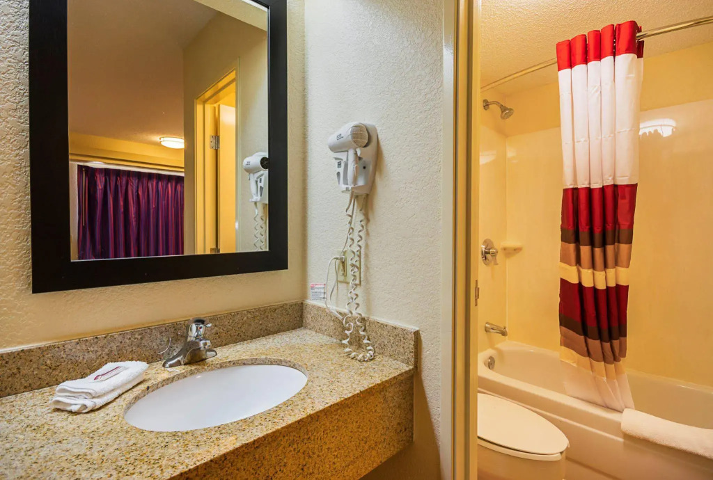 Red Roof Inn Dallas - DFW Airport North
