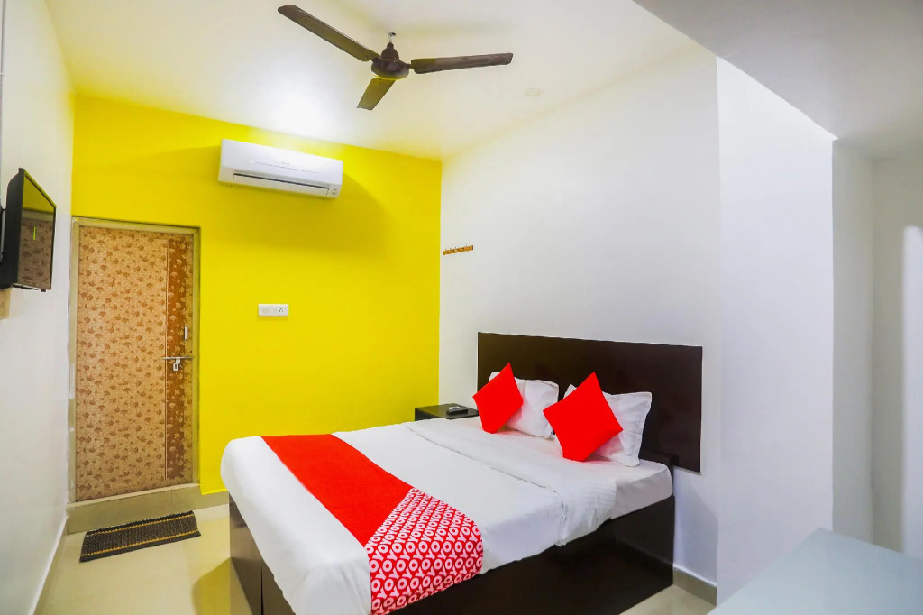 OYO 64985 Raipur Inn