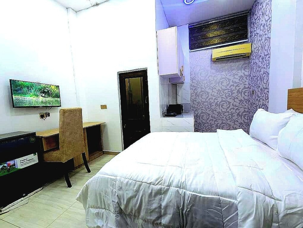 Frenezia Hotel