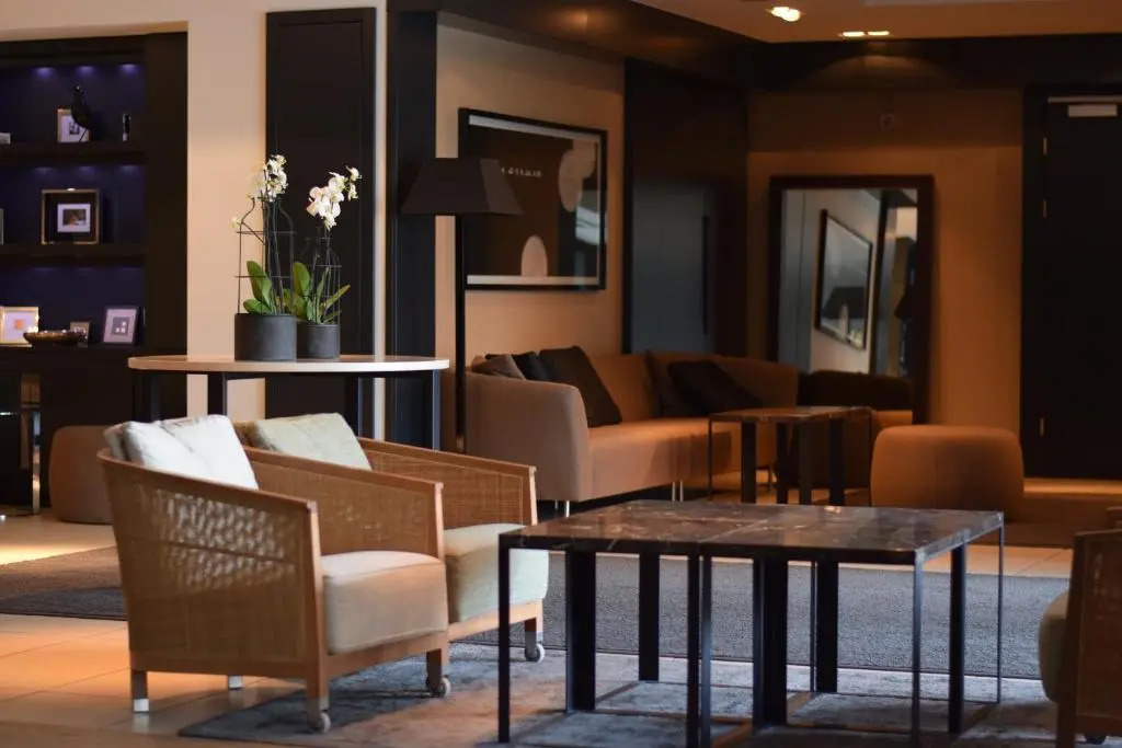 Ilonn Hotel