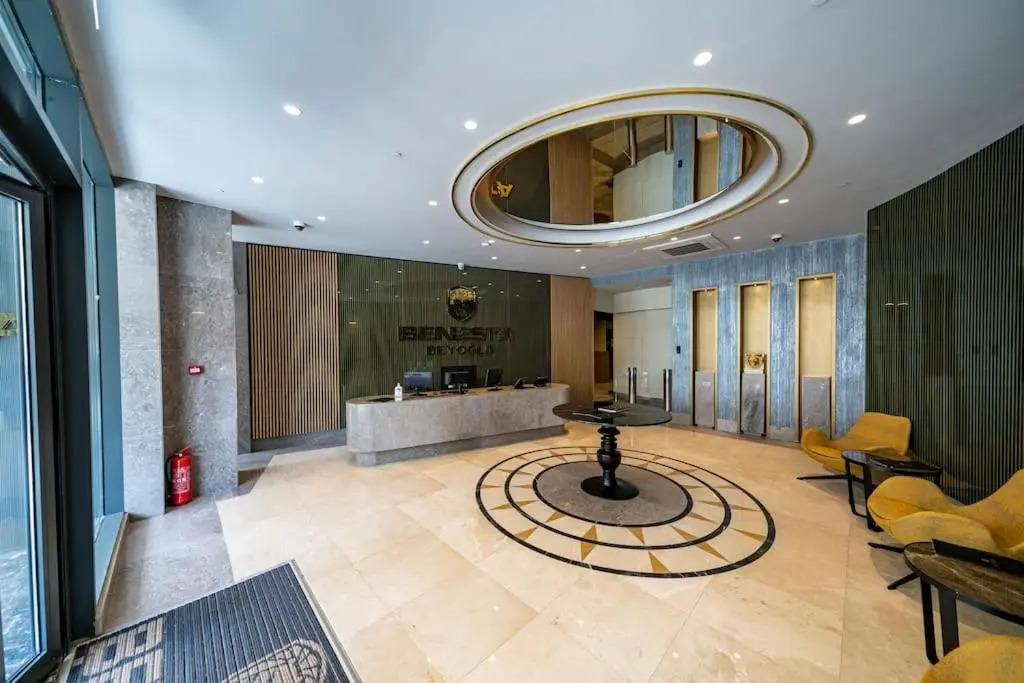 Classy, modern furnished residence-7/24 security ( benesta 121 )