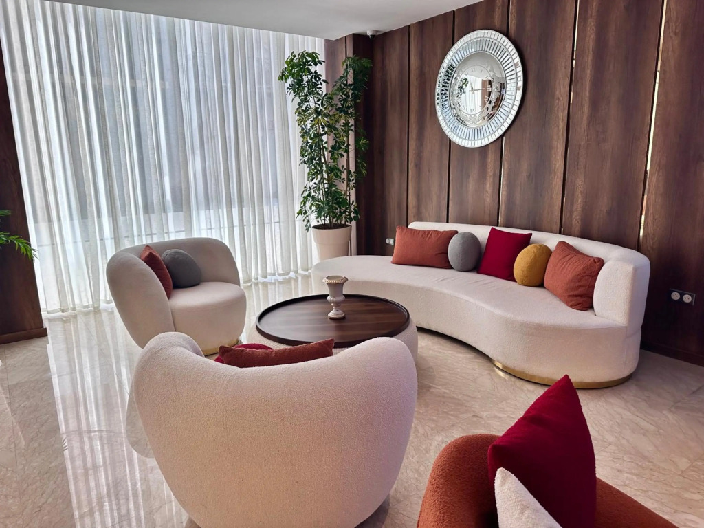 2H Hotel