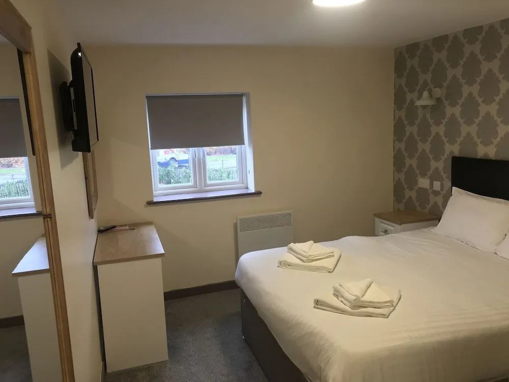 Alcester Inn