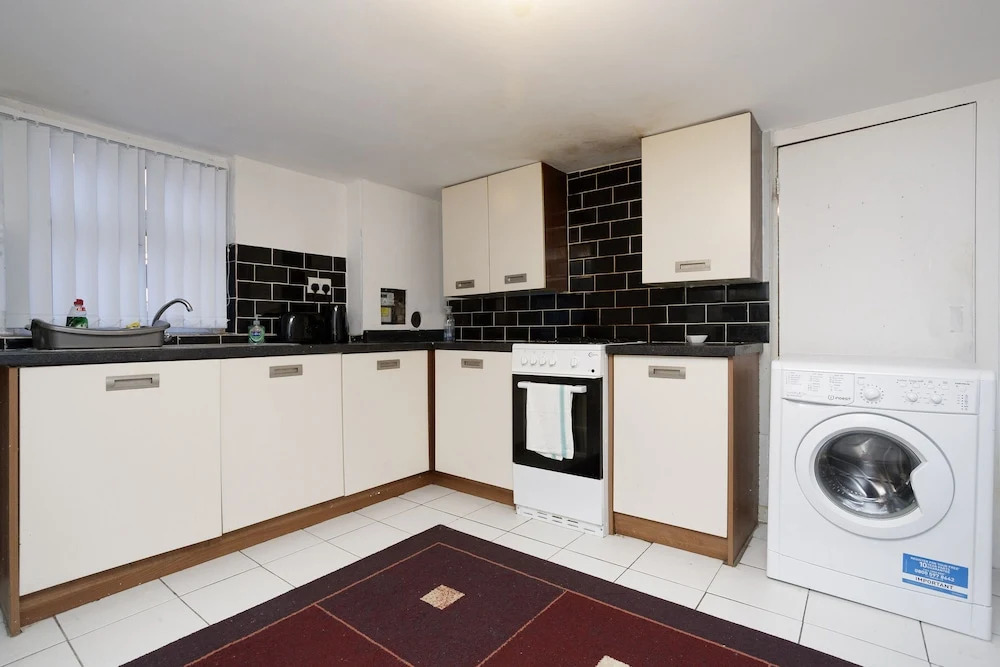St James Apartment