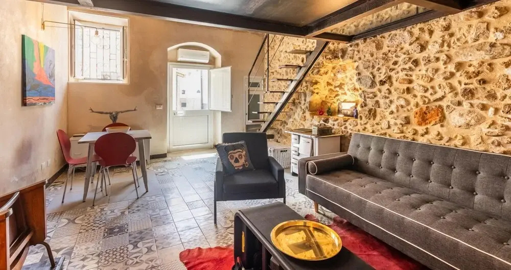 Casa Nostra in Noto with 1 bedrooms and 1 bathrooms