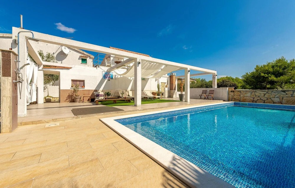 Stunning Apartment in Vir With 2 Bedrooms, Wifi and Outdoor Swimming Pool