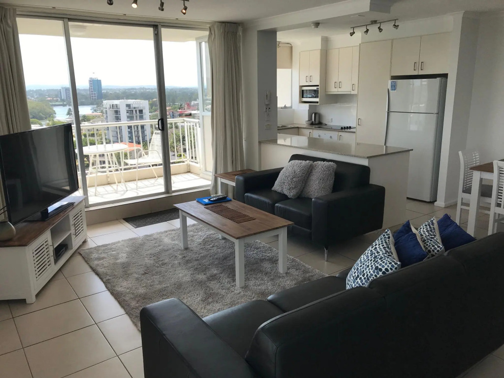 Moorings On Cavill Surfers Paradise