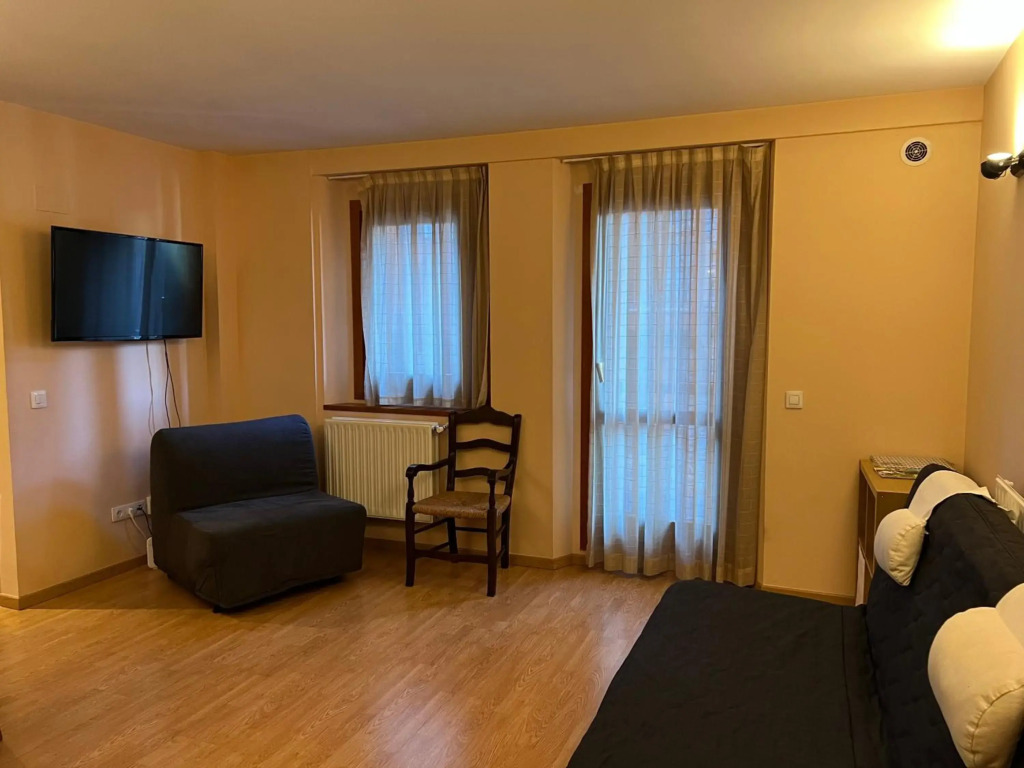 Luxury Apartment Llops HUT-7760 , 5 pax