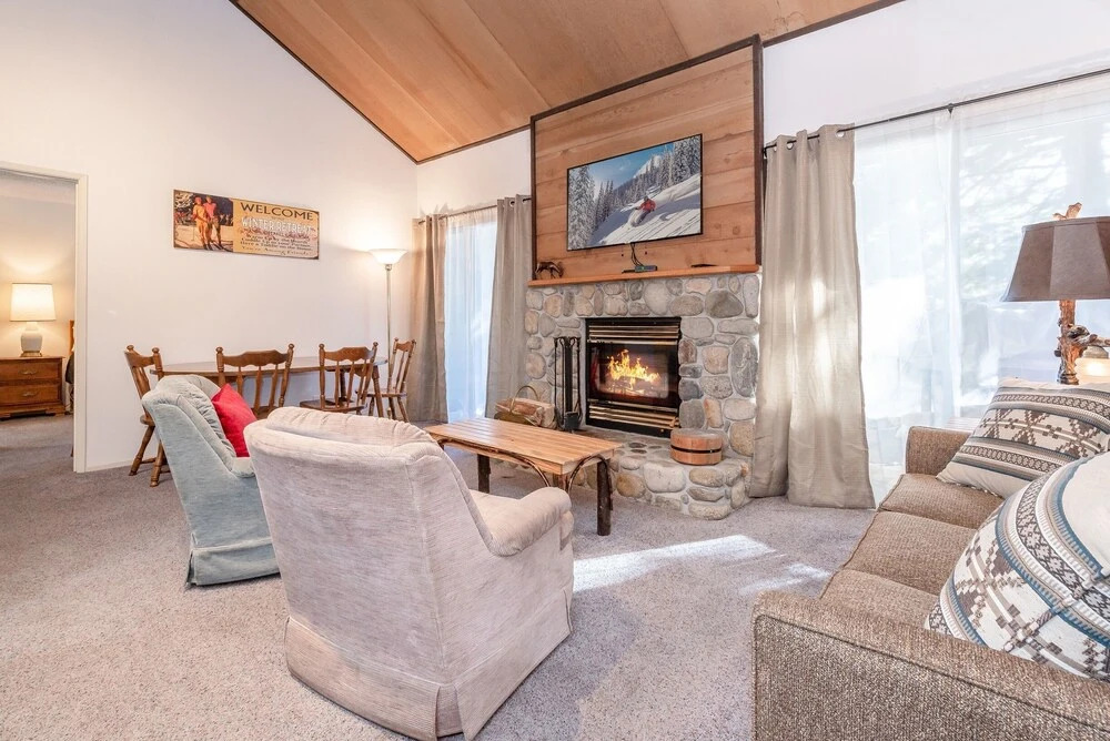 New Listing! Downtown Condo w/ Fireplace & Pool condo
