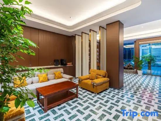 Zhaotong Kuanghe Post Hotel (Hejing Square Store of Shenggeng Cultural Park)