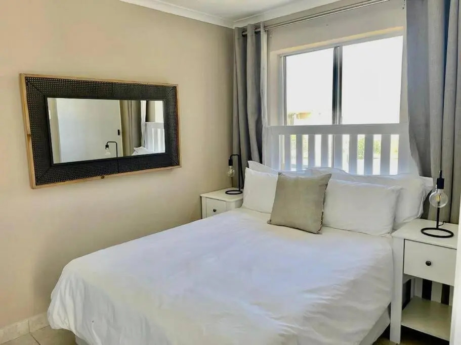 119 Hermanus BeachClub