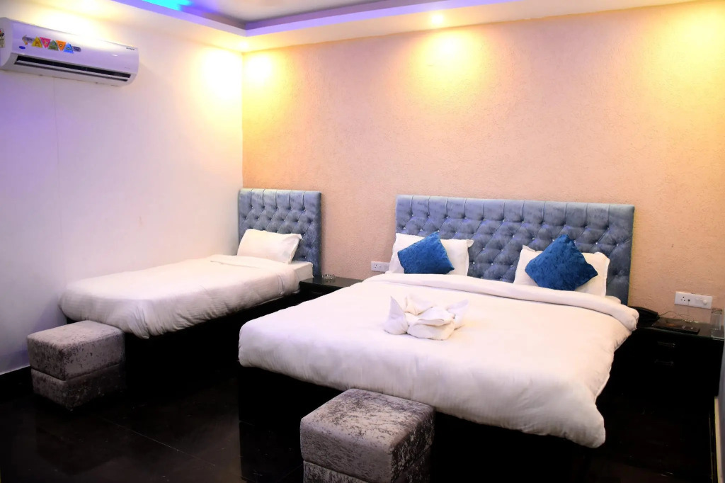 Hotel Gharonda