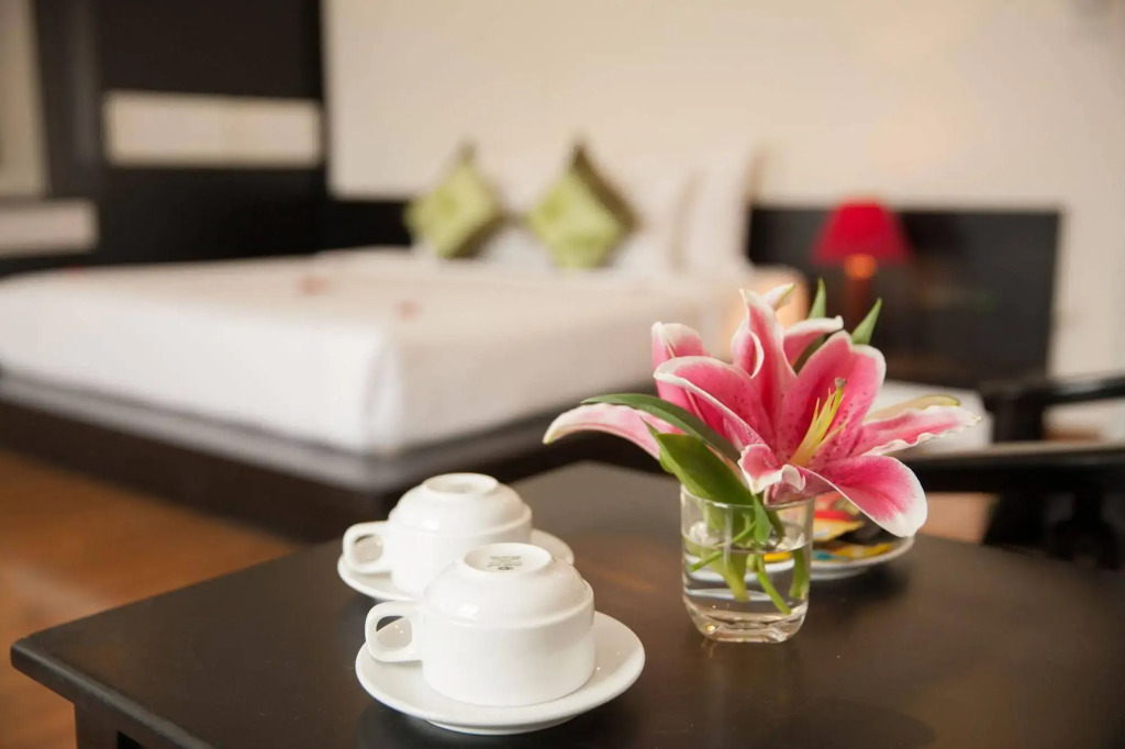 Serenity Villa Hotel