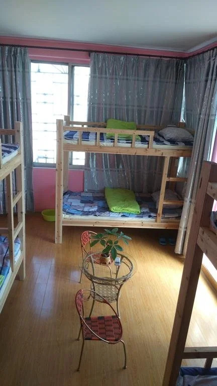 Kaka Youth Hostel