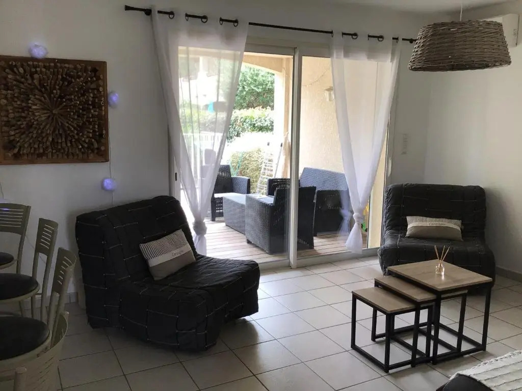 Appt T2 Standing Avec Piscine Et Terrasse