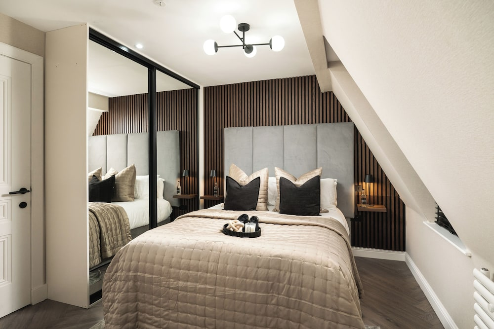 Sovo - South Lane Apartments - City Centre