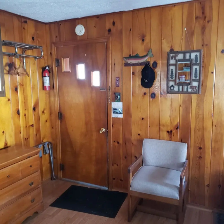 Birchwood Motel