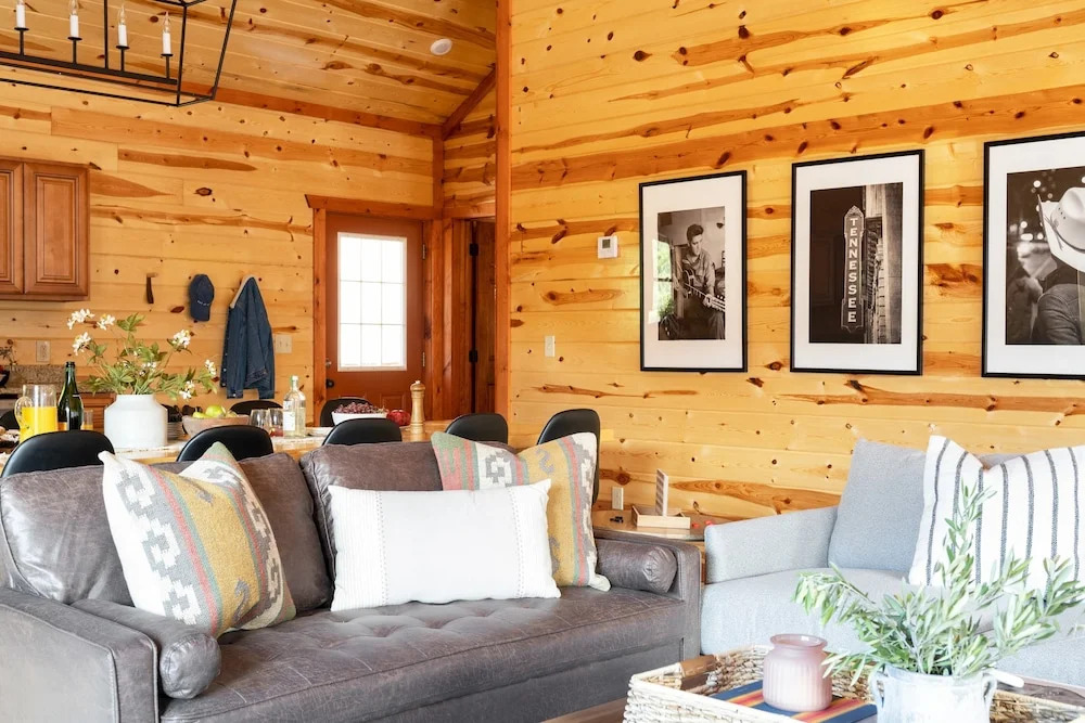Elm by Avantstay Mountain Side Cabin w/ Movie Theatre, Indoor Pool, Hot Tub & Views