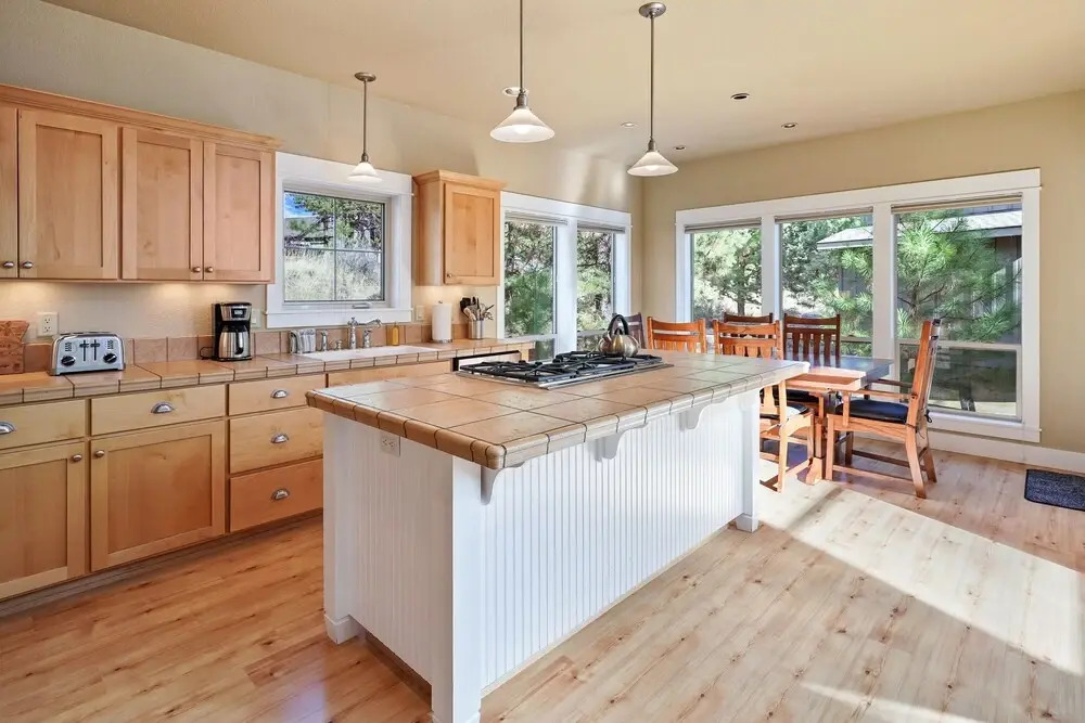 Big Wren 3 Bedroom Home by Redawning, Bend