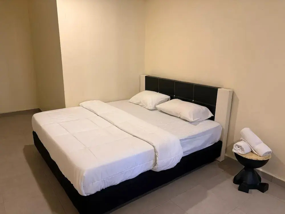 Aman Inn Hotel