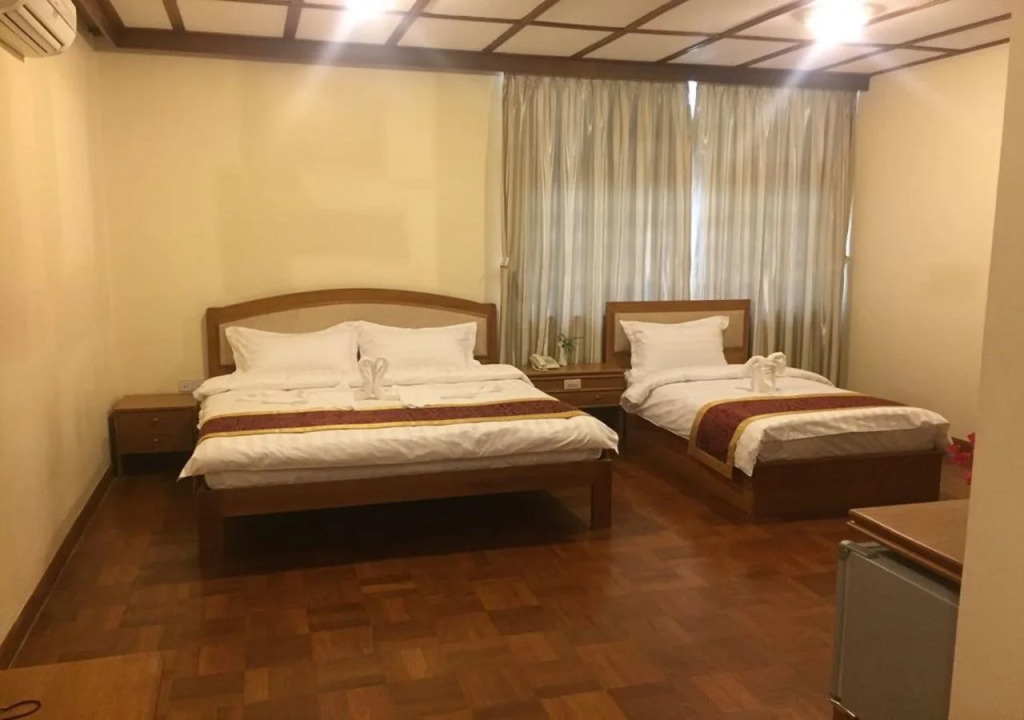 Sedona Hotel Inya Wing