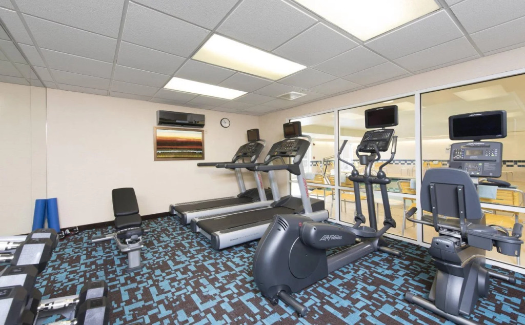 Fairfield Inn and Suites by Marriott Chicago St. Charles