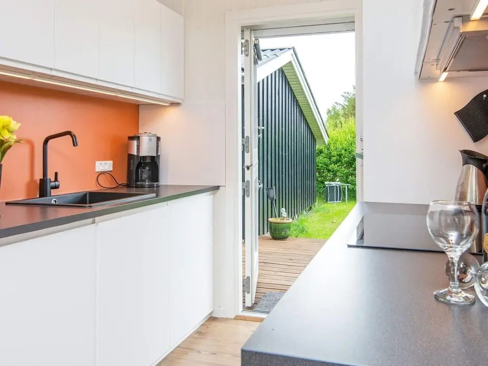 Enticing Holiday Home in Hemmet near Sea