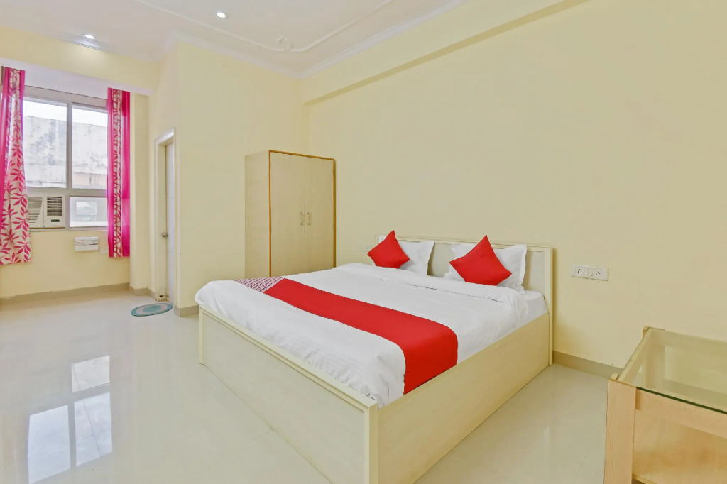 OYO 61038 Kesar Mairrage Garden and Guest House
