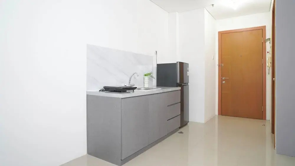 Modern 2Br With Service Room Apartment Woodland Park Residence
