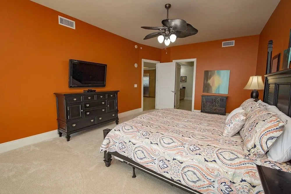 Turquoise Place C2504 3 Bedrooms 3.5 Bathrooms Condo