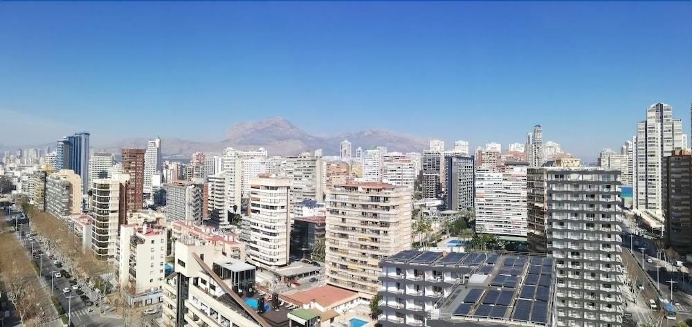 Torre Valencia Blueline