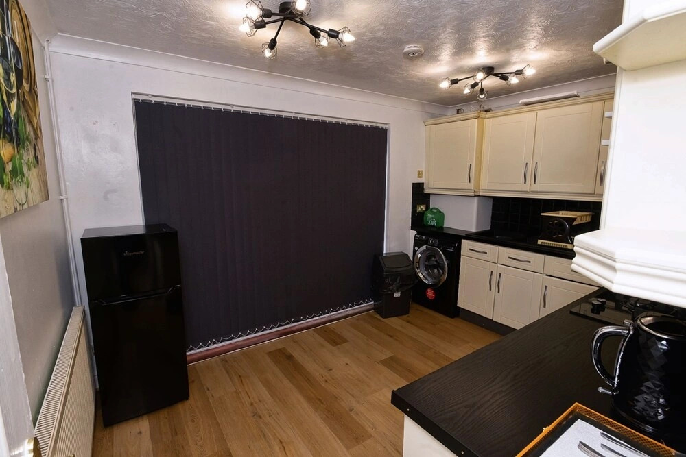 25 Mins to CL! London Amazing 2bedhome Sleeps 1-5