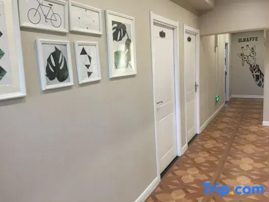 Jilin City Posthouse Fashion Hotel