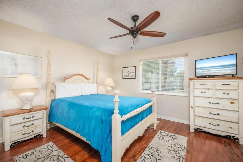 Ocean Village Club-G21