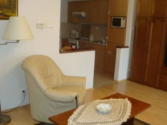 HOLIV Apartman
