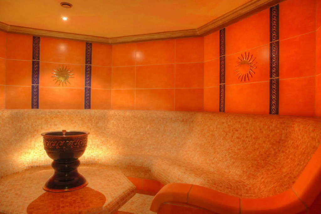 SEETELHOTEL Pommerscher Hof das Wellnesshotel im Herzen der Kaiserbäder mit direktem Zugang zur Wellnessoase Shehrazade