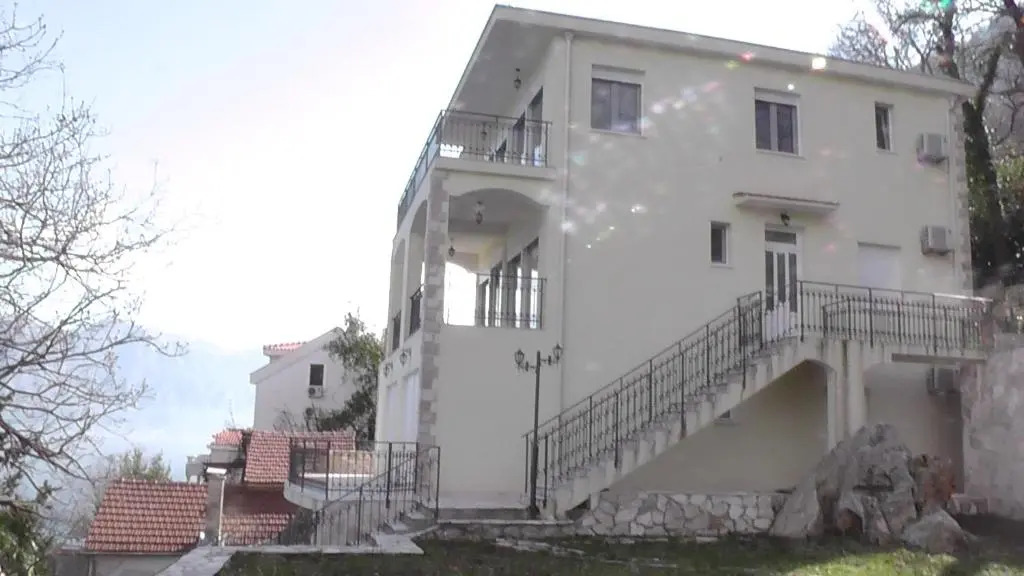 Villa KOSTA