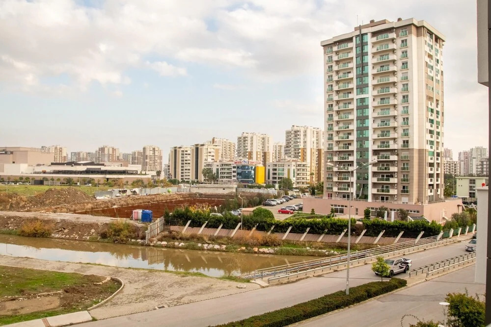 Pleasant Flat Close to Various Malls in Cigli
