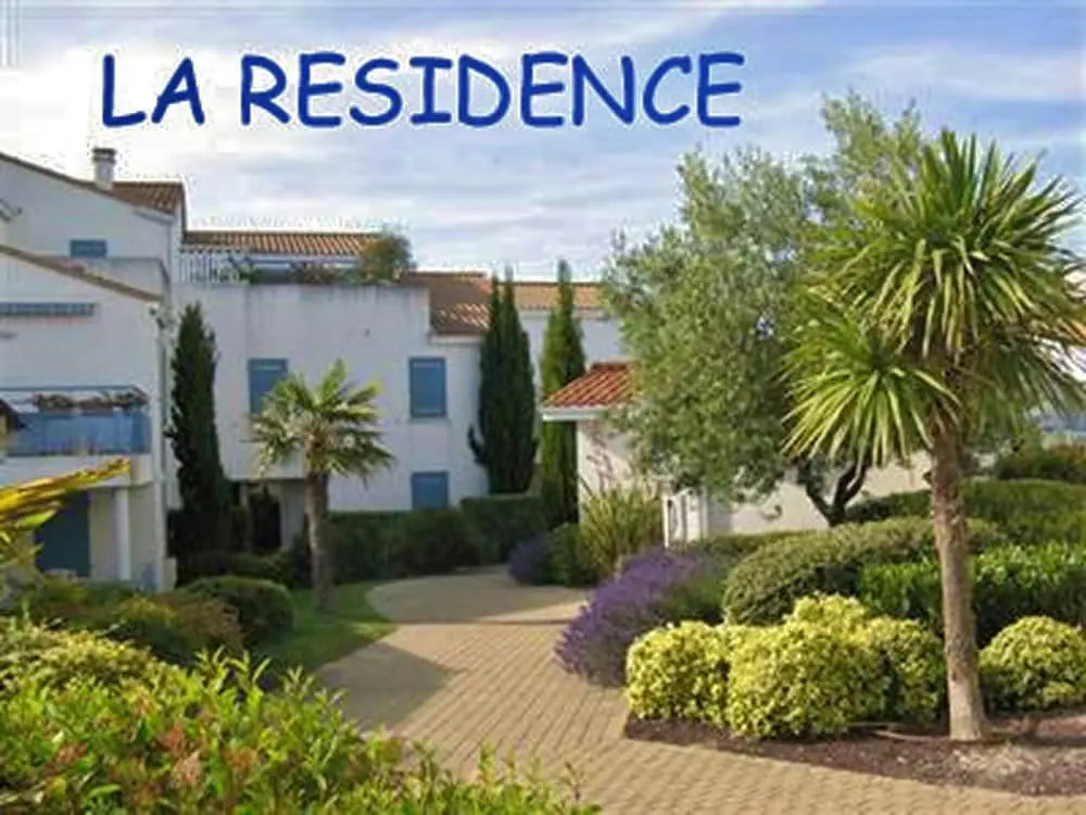 House With 2 Bedrooms in Vaux-sur-mer, With Pool Access, Enclosed Gard