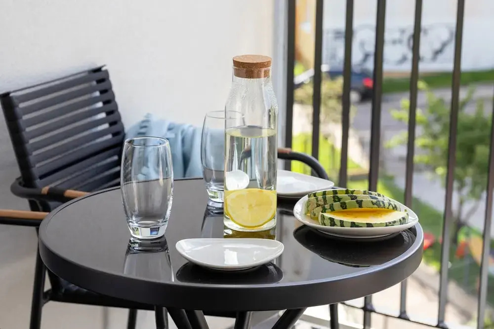 Stylish Apartment by Renters Prestige